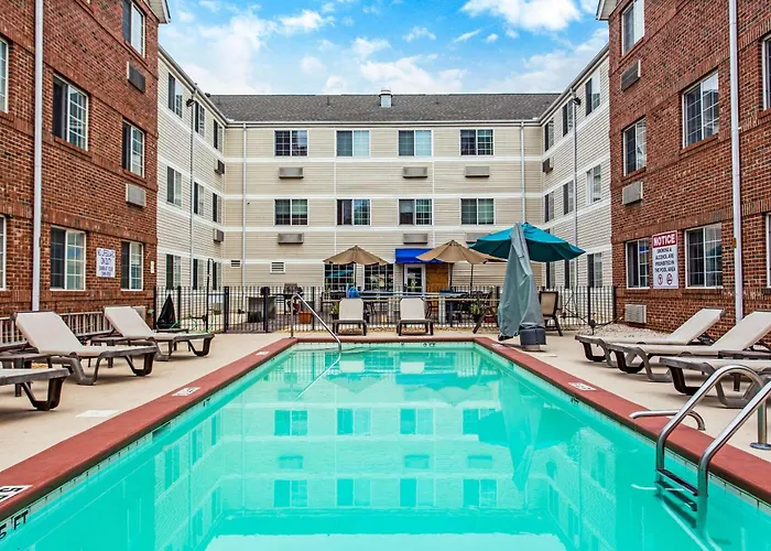 Cheap hotel: Mainstay Suites Greenville Airport